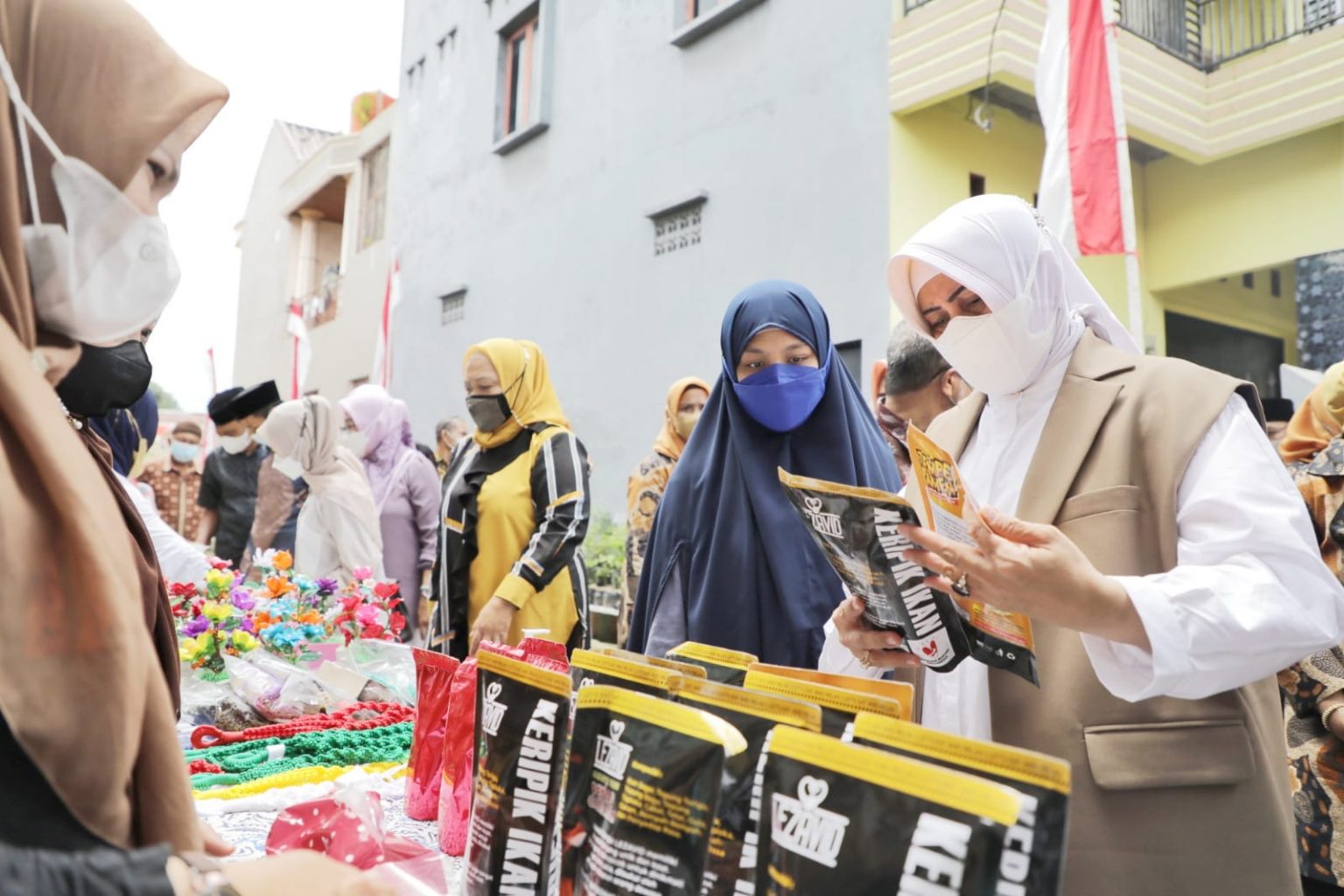 Berkunjung ke ORW 17 Minasa Upa, Ketua TP PKK Makassar Apresiasi Persatuan Warga dalam Menata Lorong